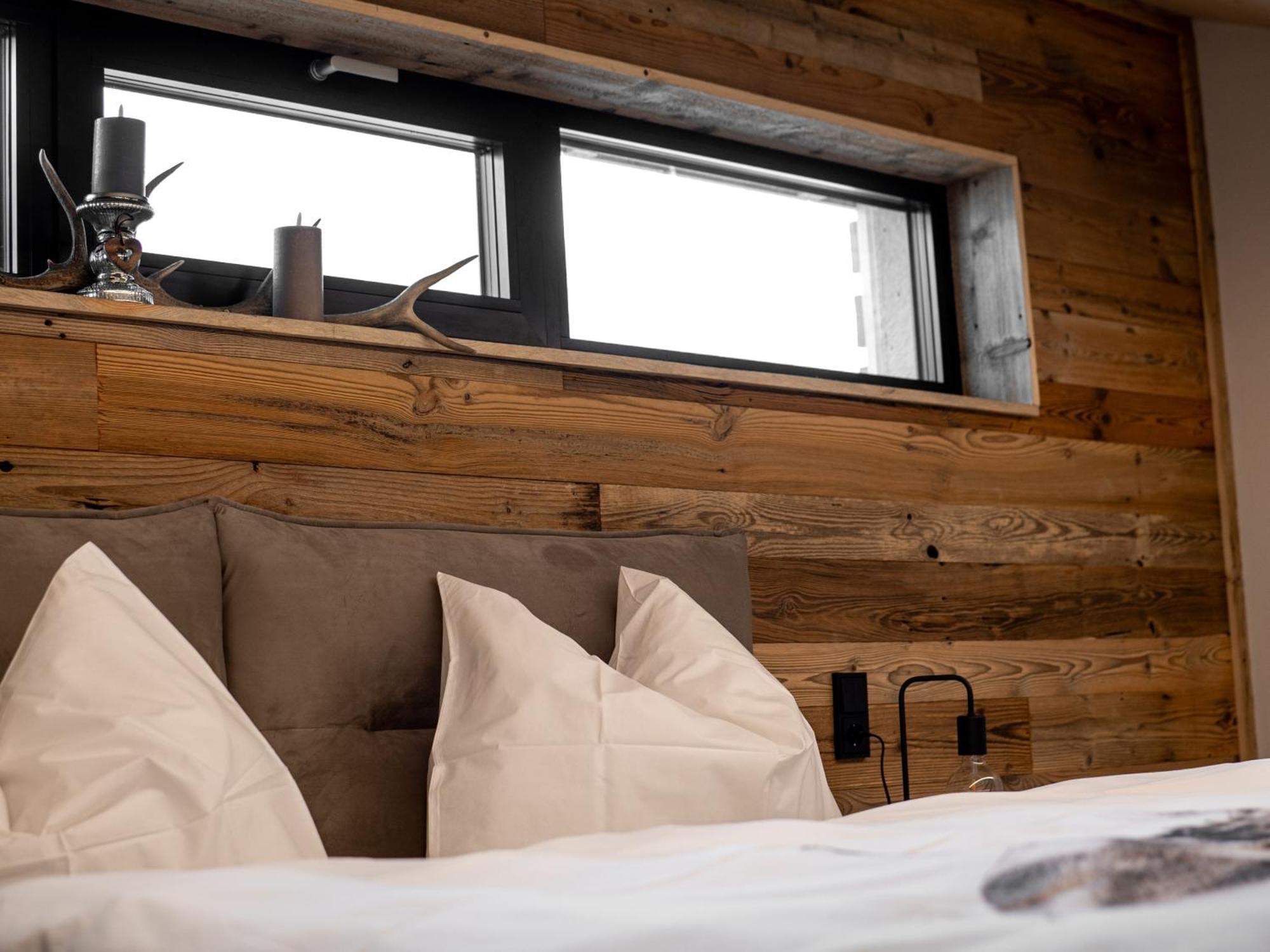 Peer Alm Hotel Navis Ngoại thất bức ảnh